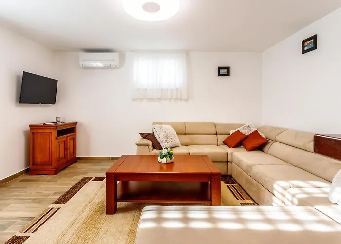 Villa Marija With Heated Pool